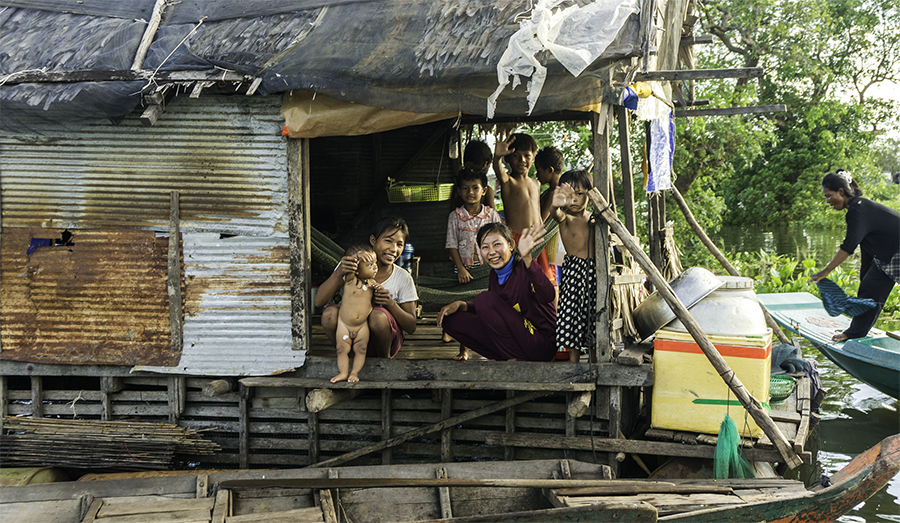 tonle-sap-family-life