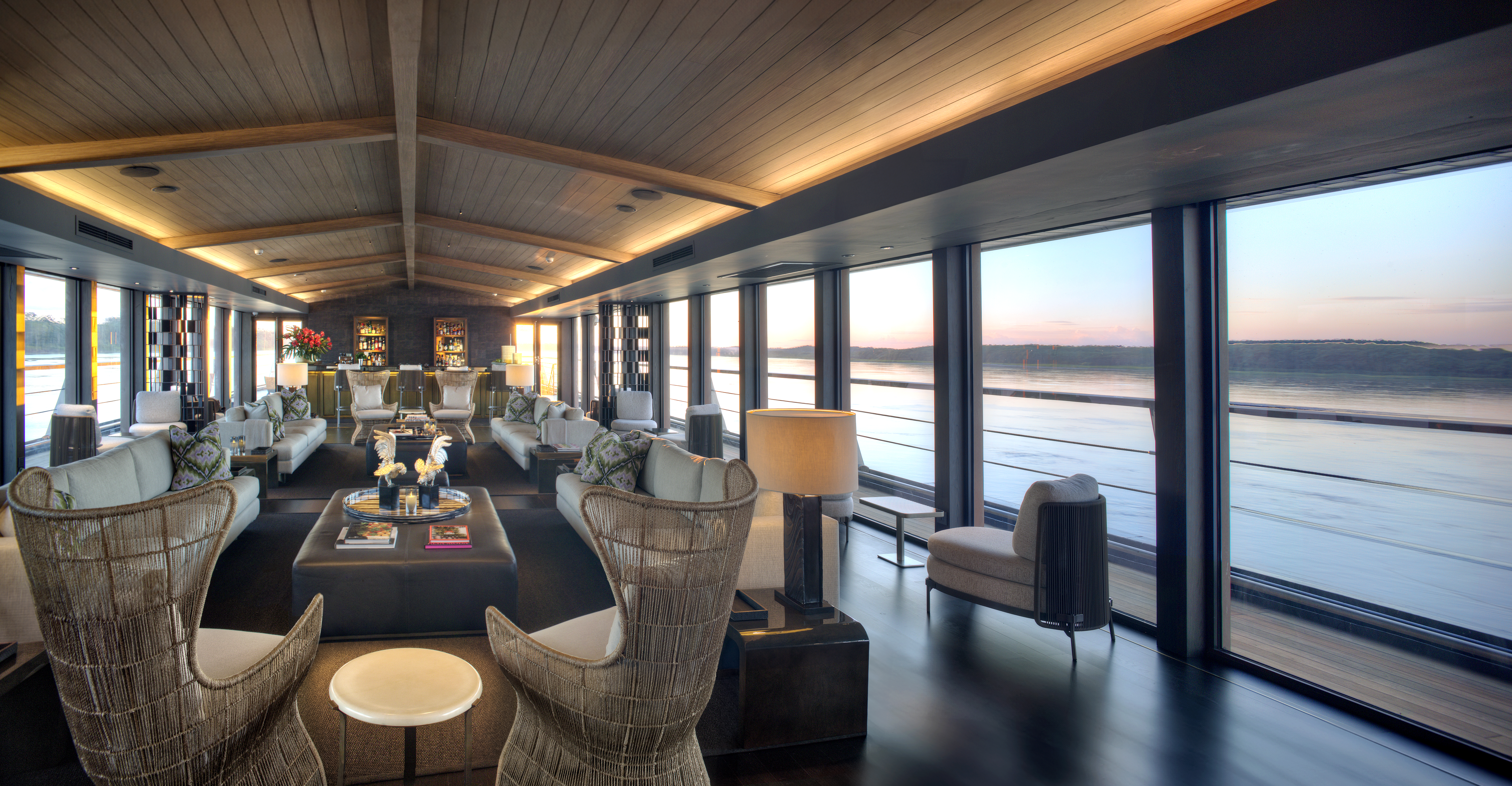 Aqua Nera_Indoor Lounge