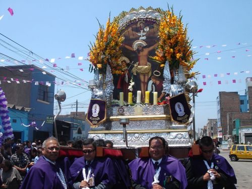 the Procession of the Lord of the Miracles