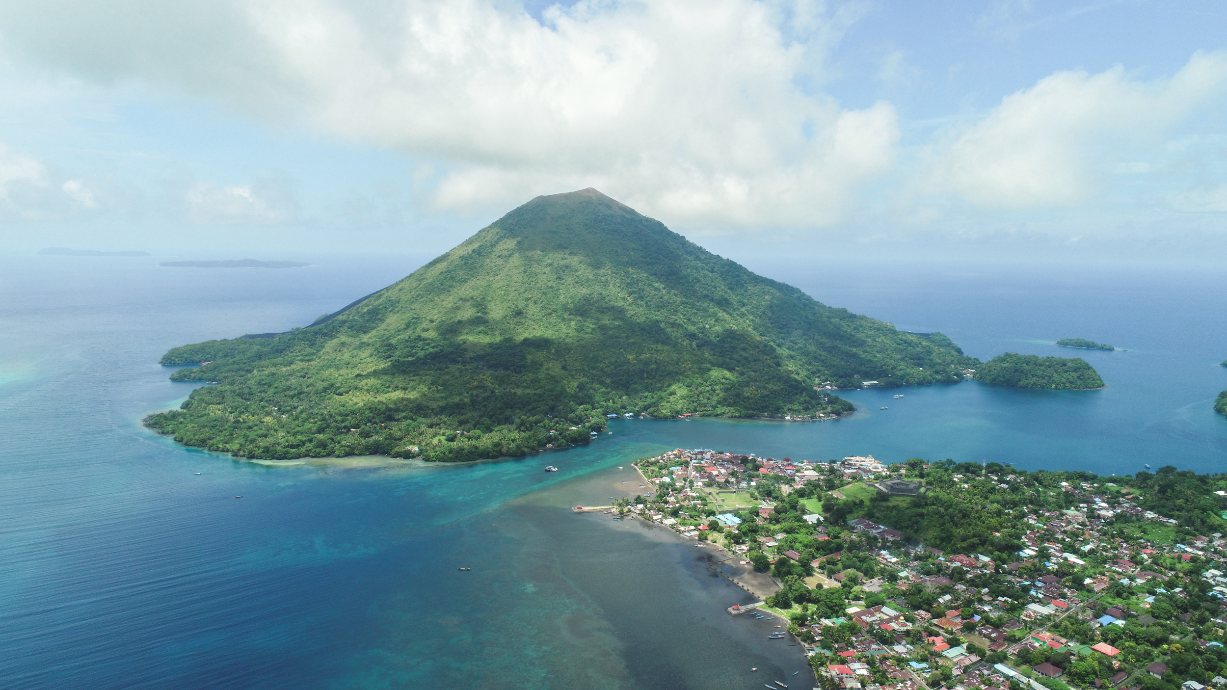 Spice Islands - Banda Islands- 02.jpg