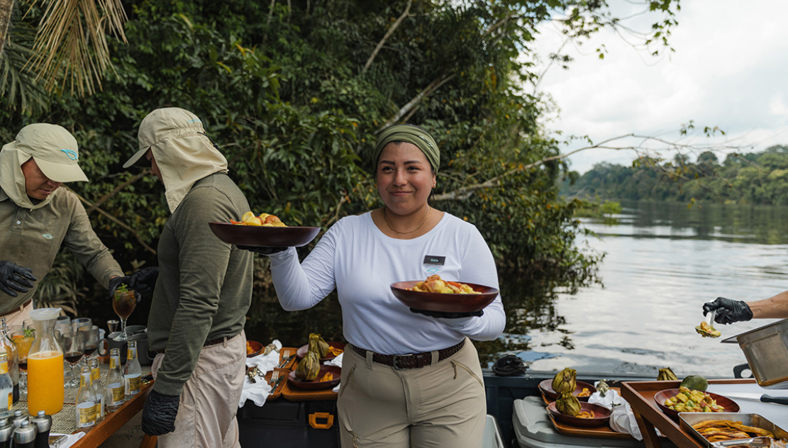Amazon - Skiff Dining