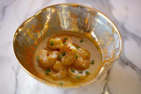 Shrimp encocado