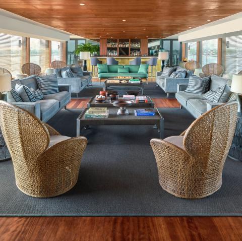 Aqua Mekong lounge