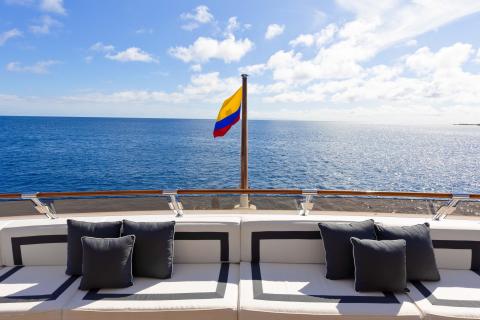Top deck with sun beds