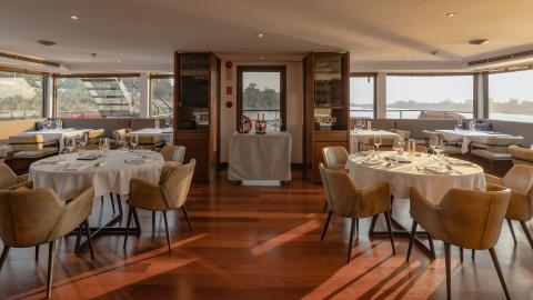 Indoor dining room