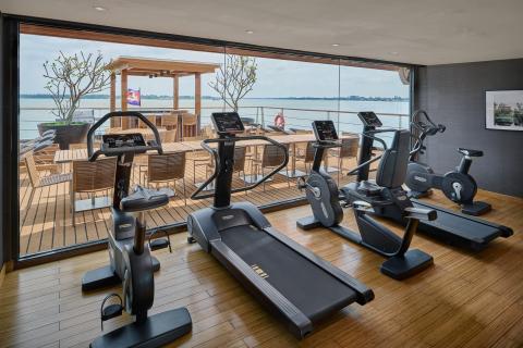 Gym with panoramic windows