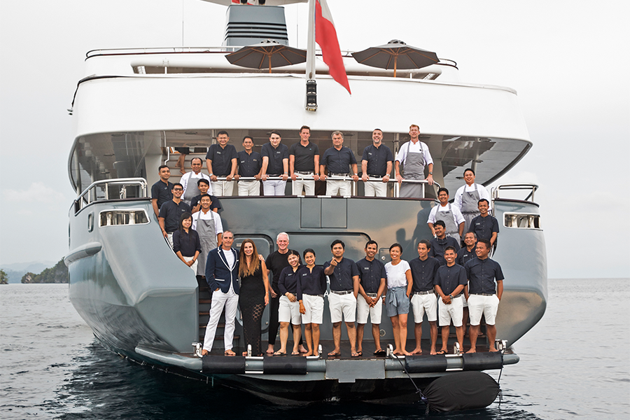 aqua blu crew