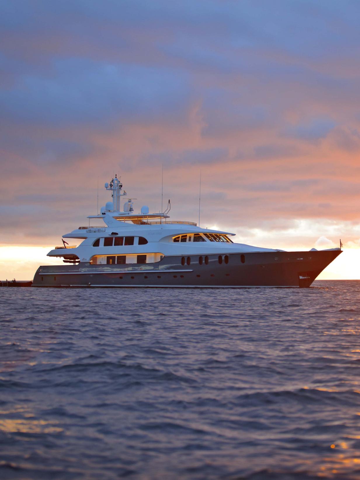Aqua Mare_Exterior_10 card.jpg