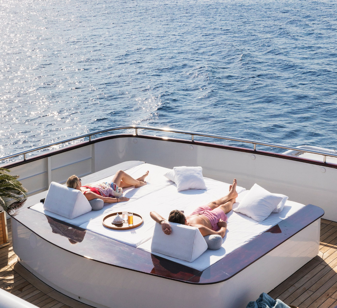 Aqua Blu Charter Mobile Suites and Social Spaces (3).png