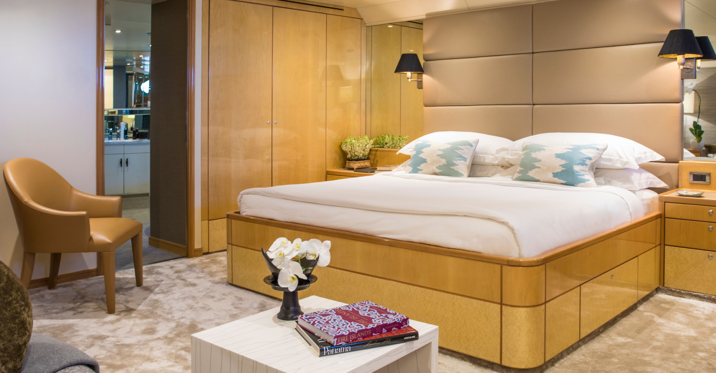 Aqua Blu Charter Tablet Suites and Social Spaces (2).png