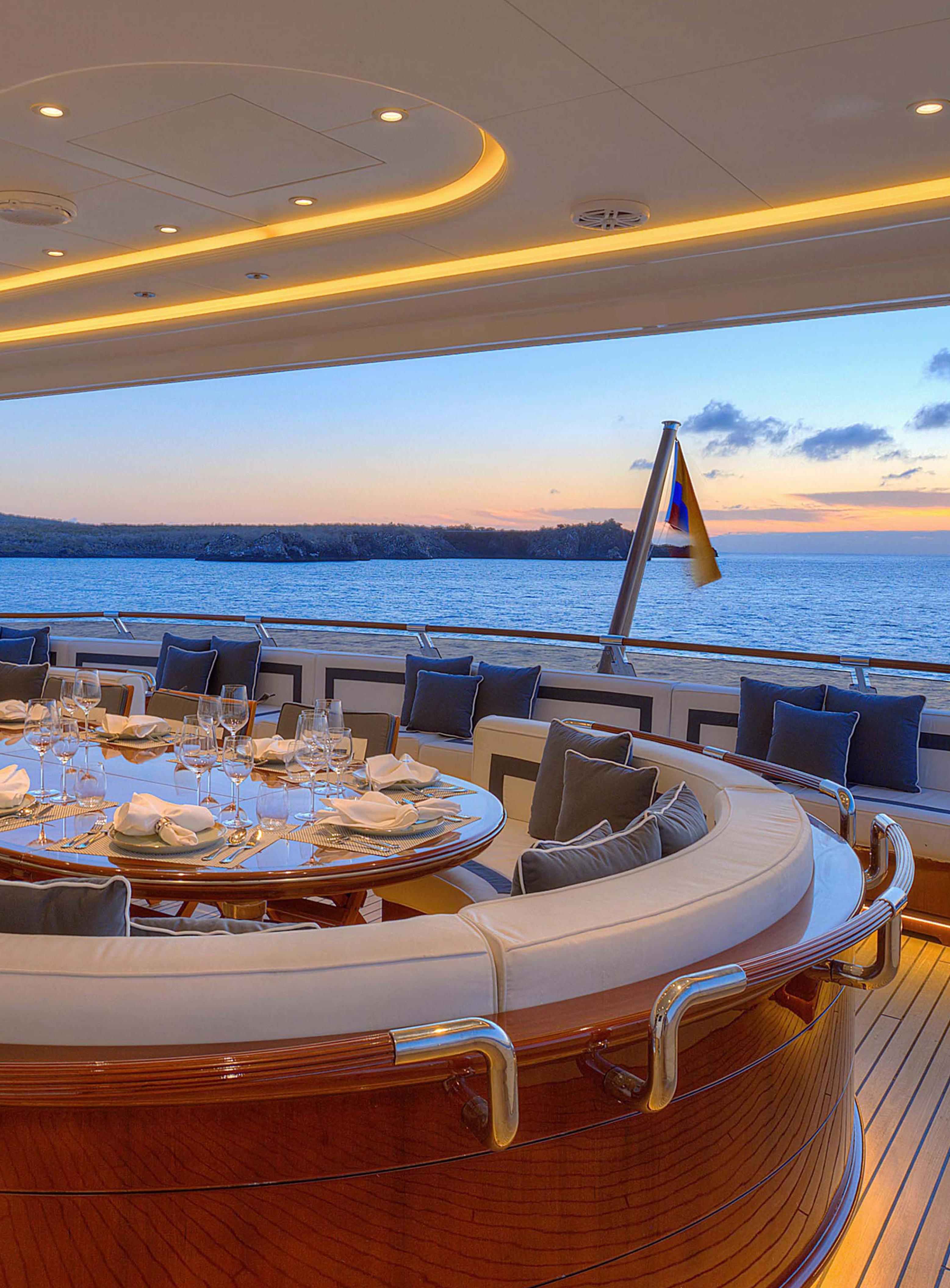 Galapagos private charter