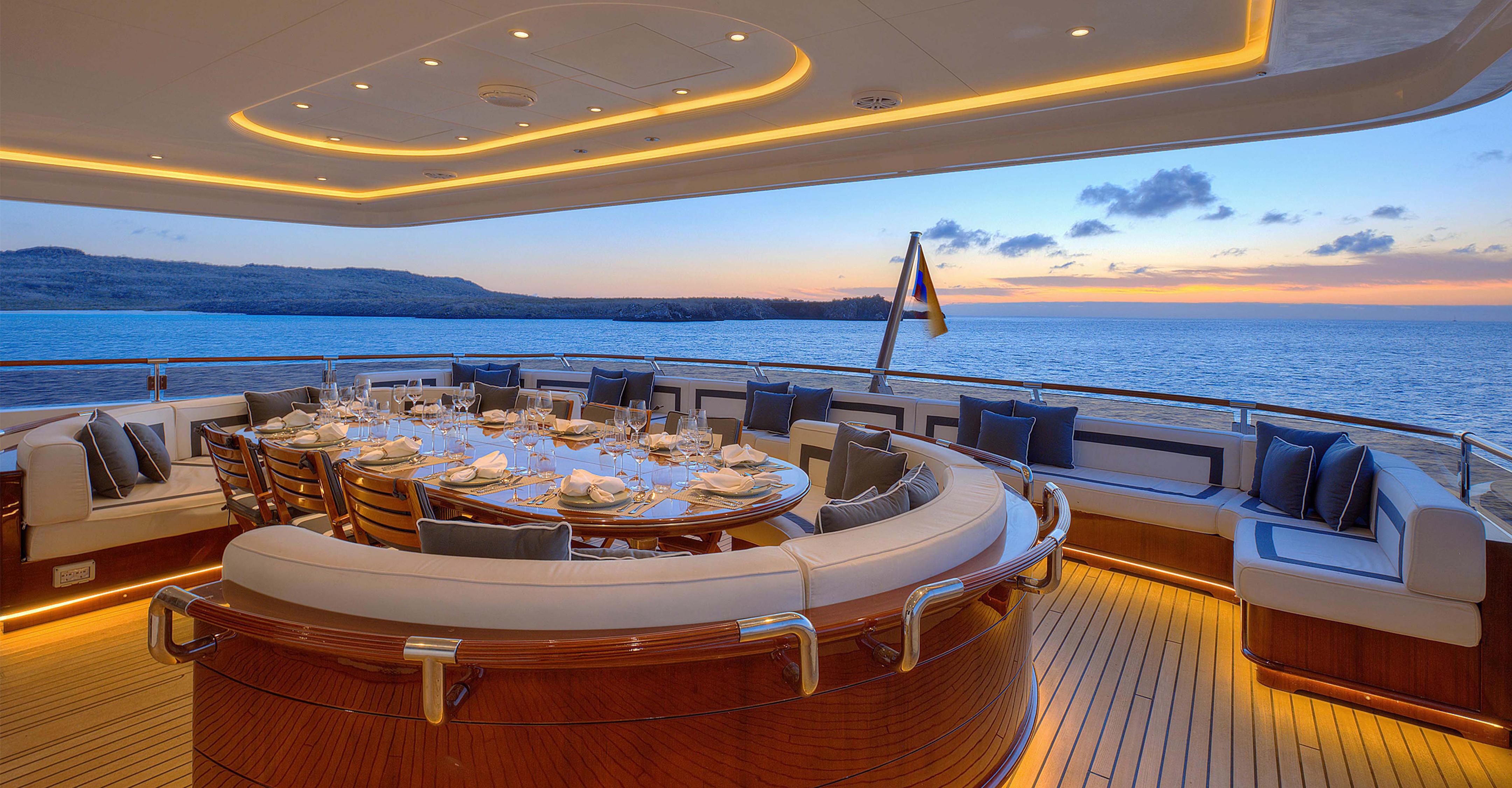 Galapagos private charter