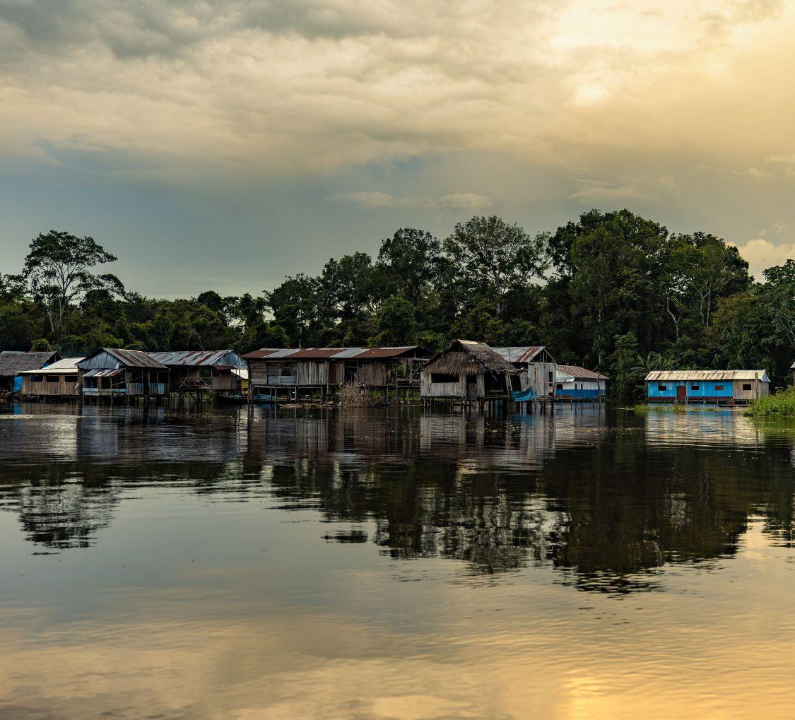 Amazon - Village Lodge_bodyimagetext_Mobile