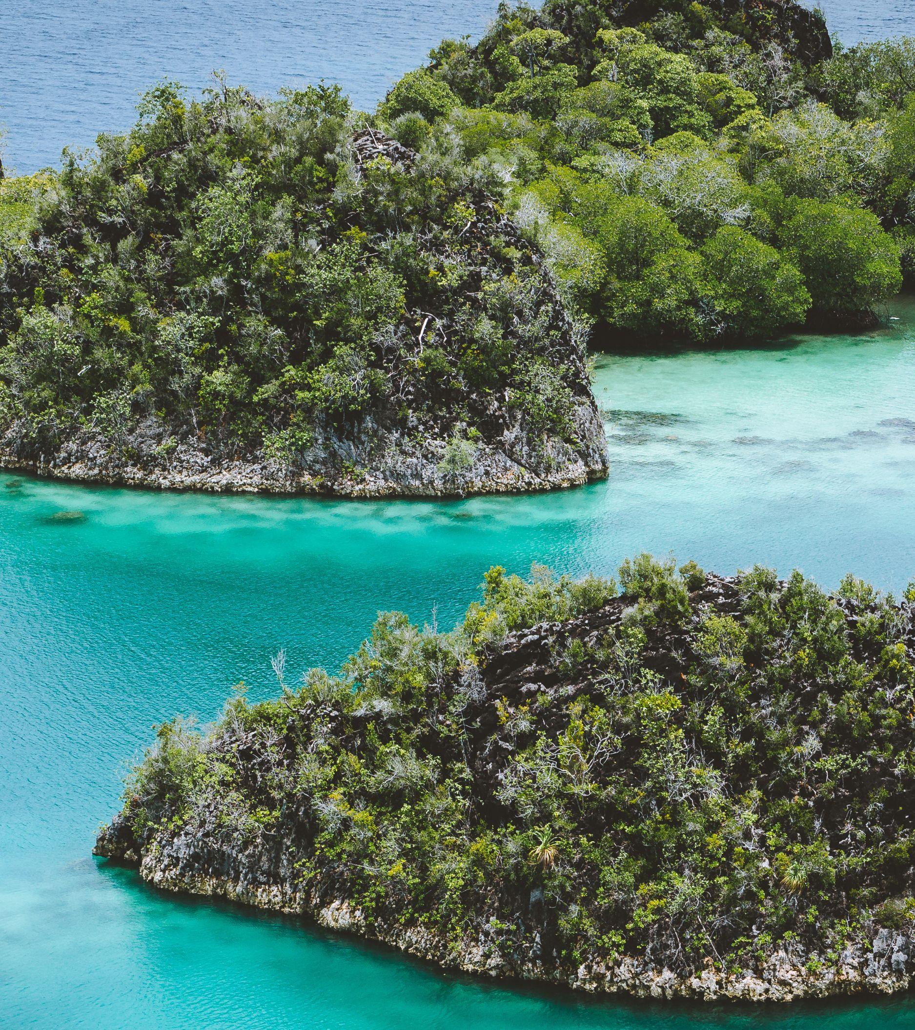 raja-ampat-wayag-indonesia_Mobile