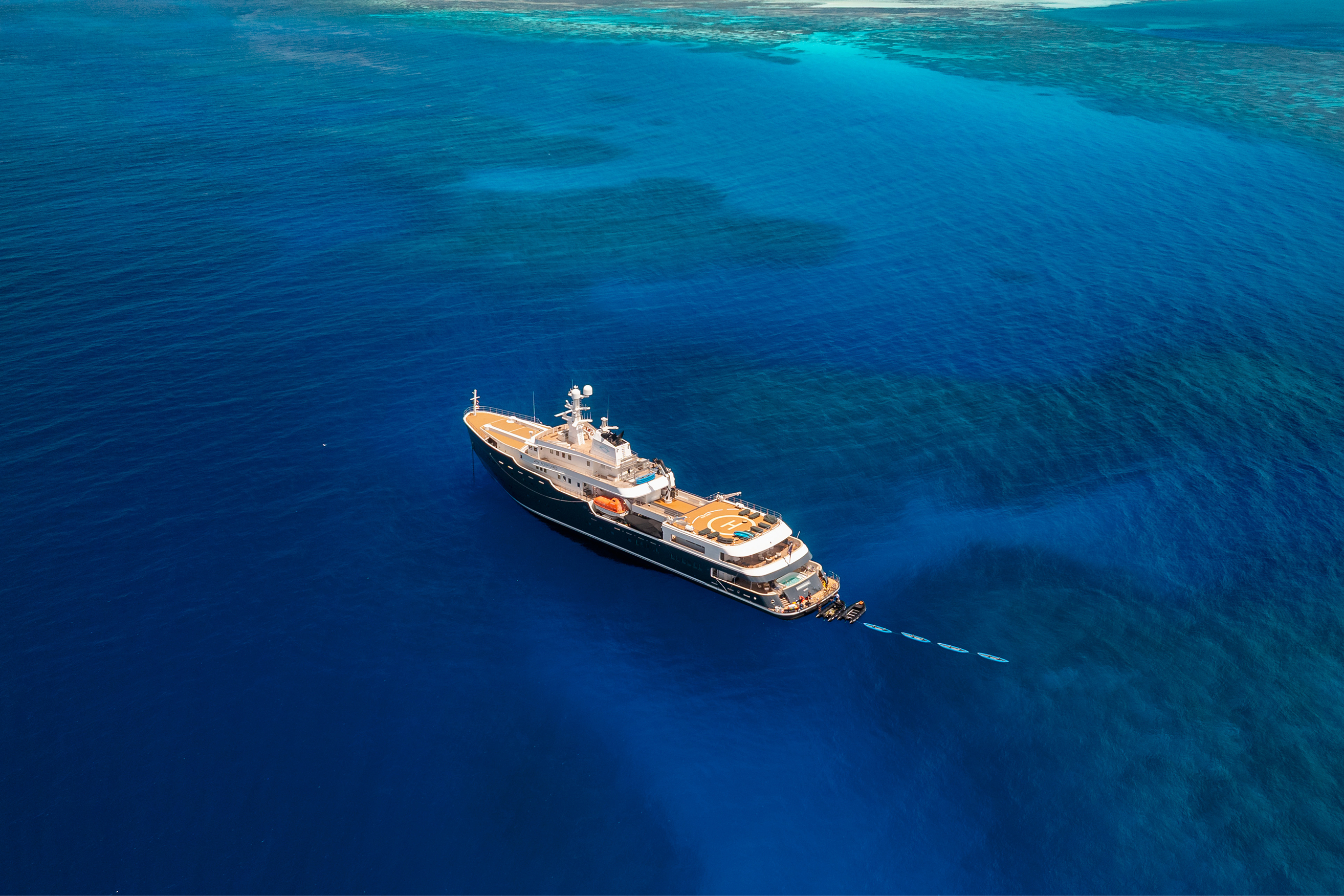Private Charter Lares
