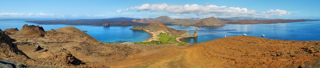 pinnacle-rock-bartolome-island-landscape